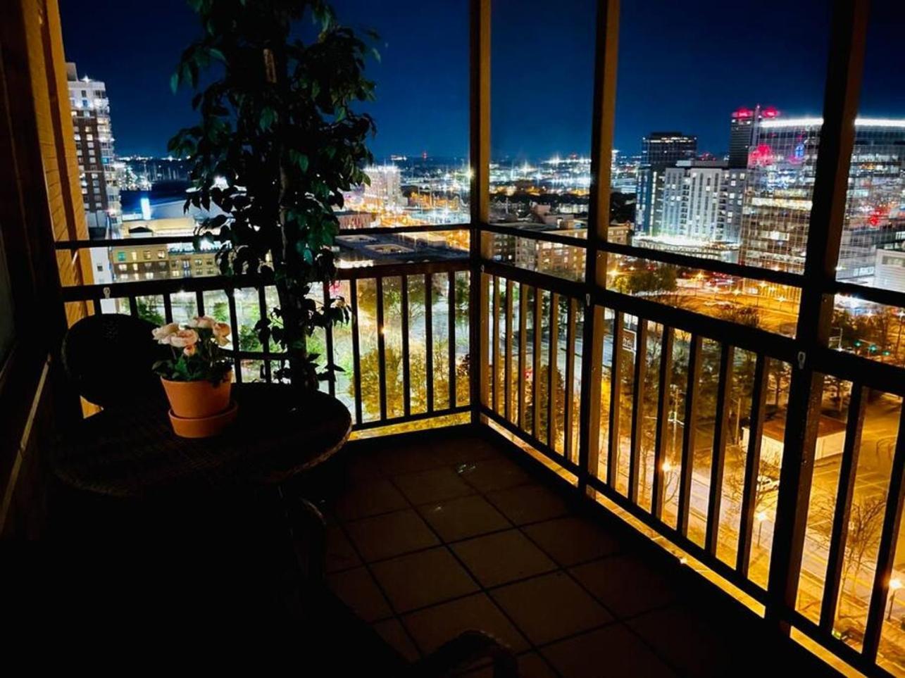 Stayatl High Rise Condo Downtown Atl With Views アトランタ エクステリア 写真